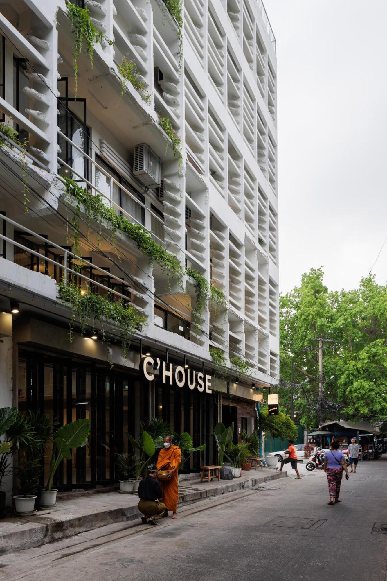 C'House Bangkok Vandrarhem Exteriör bild