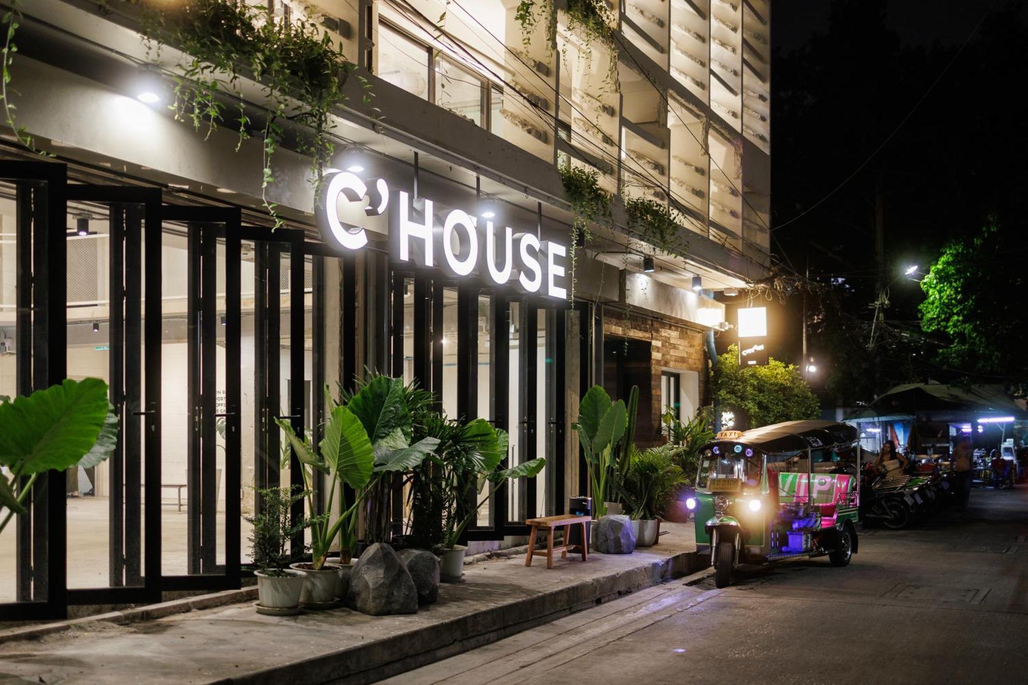 C'House Bangkok Vandrarhem Exteriör bild