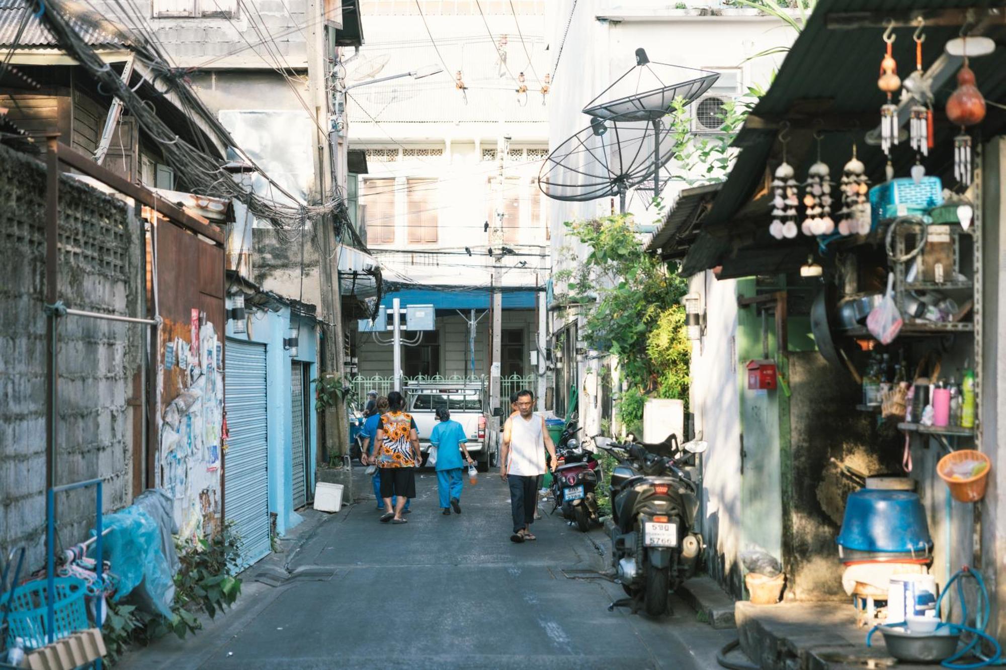 C'House Bangkok Vandrarhem Exteriör bild